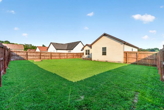 2291 Rattling Rd, Clarksville, TN 37040