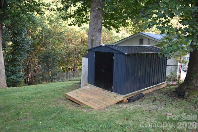 247 Lucky Street, Marion, NC 28752