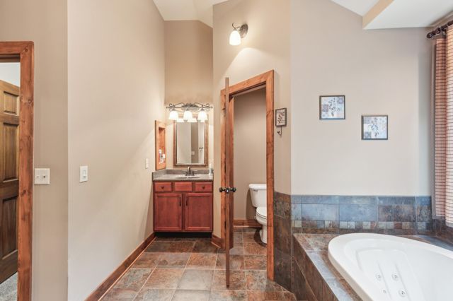 4455 Tarsus Rd, Palmyra, TN 37142