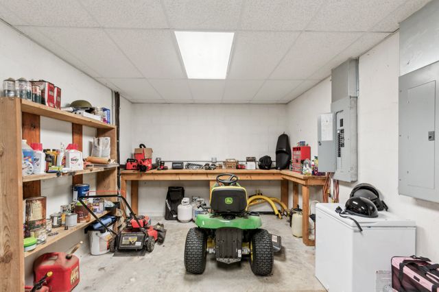 4455 Tarsus Rd, Palmyra, TN 37142