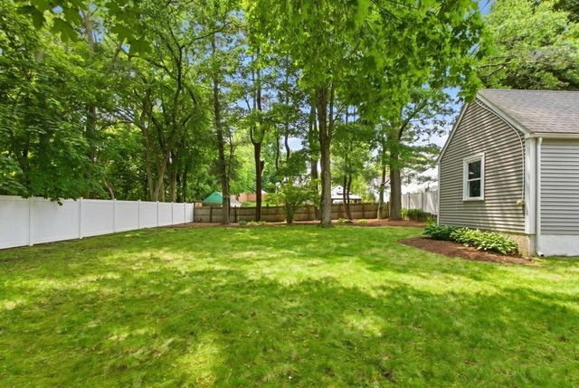 27 Topping Rd., Andover, MA 01810