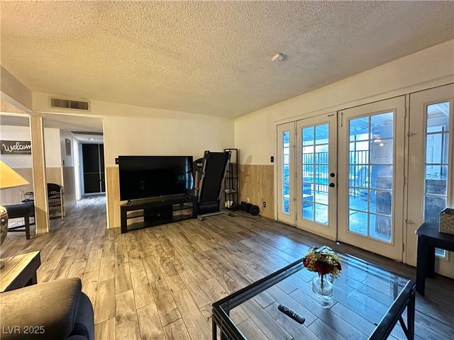 808 South Mallard Street, Las Vegas, NV 89107