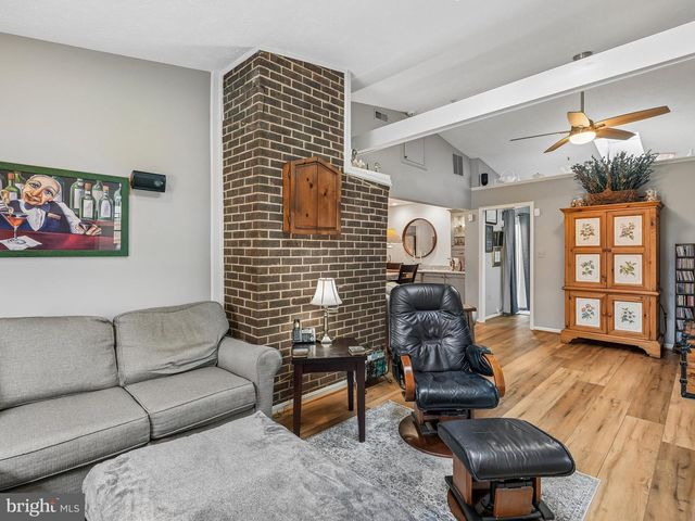 9954 MALLOW ST, Manassas, VA 20110
