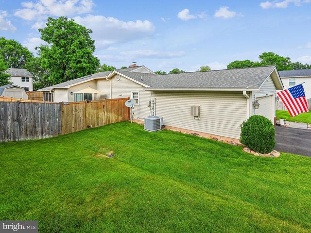 9954 MALLOW ST, Manassas, VA 20110