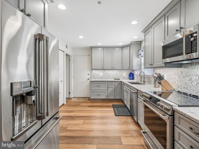 9954 MALLOW ST, Manassas, VA 20110
