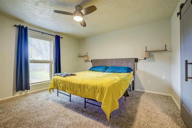 2009 Oakcreek Drive, Norman, OK 73071
