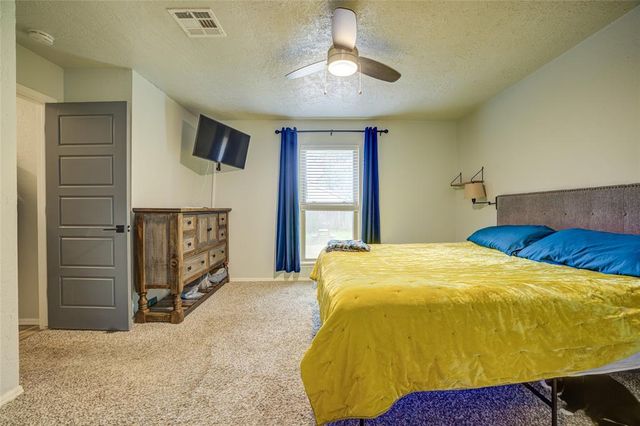 2009 Oakcreek Drive, Norman, OK 73071
