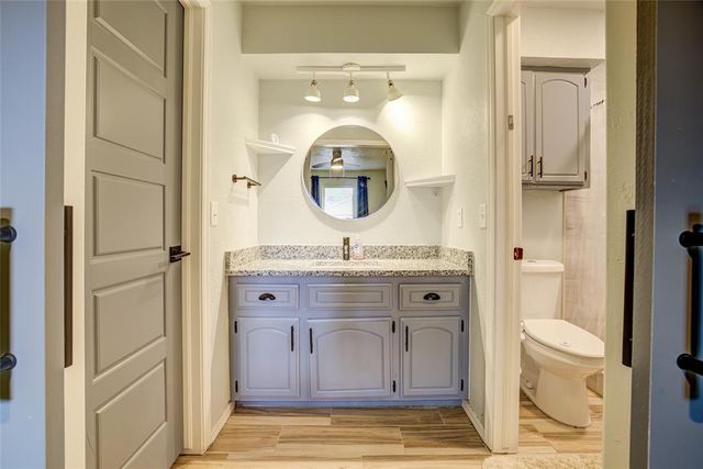 2009 Oakcreek Drive, Norman, OK 73071