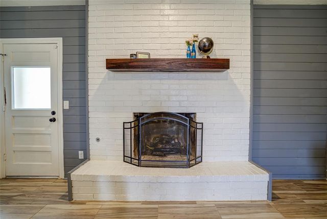 2009 Oakcreek Drive, Norman, OK 73071