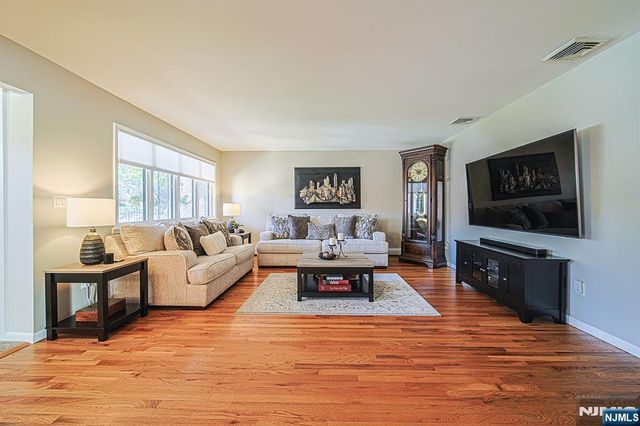 330 E Ruby Avenue, Palisades Park, NJ 07650