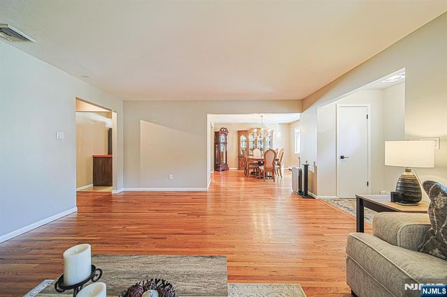 330 E Ruby Avenue, Palisades Park, NJ 07650