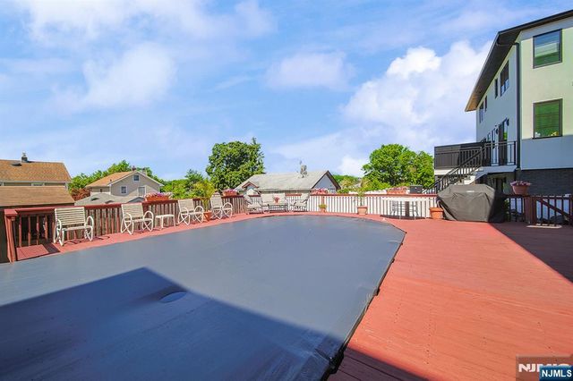 330 E Ruby Avenue, Palisades Park, NJ 07650