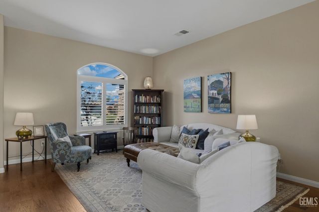 16349 Coastal Court, Bakersfield, CA 93314