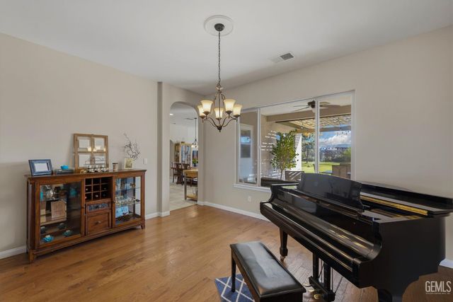 16349 Coastal Court, Bakersfield, CA 93314