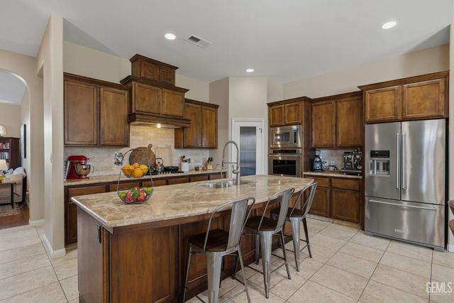 16349 Coastal Court, Bakersfield, CA 93314