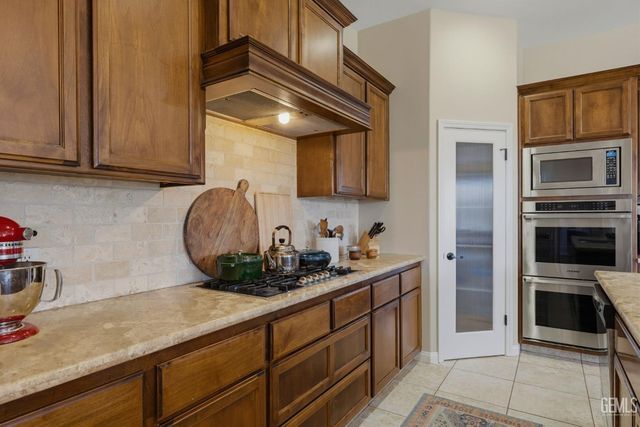 16349 Coastal Court, Bakersfield, CA 93314