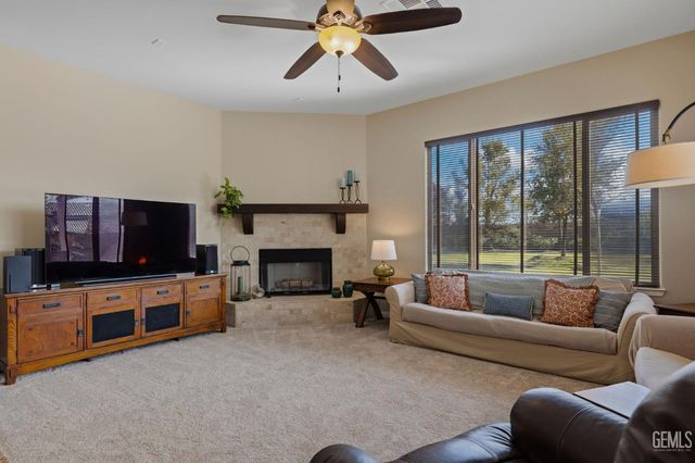 16349 Coastal Court, Bakersfield, CA 93314