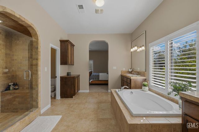 16349 Coastal Court, Bakersfield, CA 93314