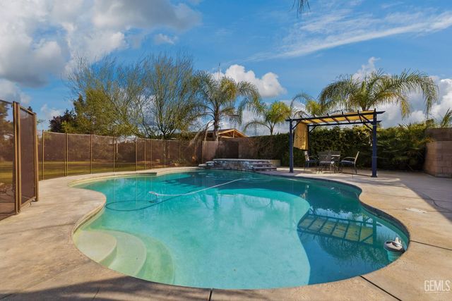 16349 Coastal Court, Bakersfield, CA 93314