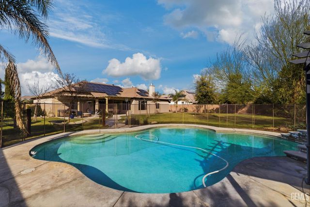 16349 Coastal Court, Bakersfield, CA 93314