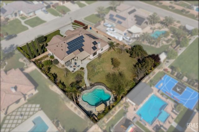 16349 Coastal Court, Bakersfield, CA 93314