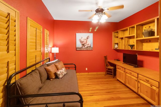 201 Brinkoeter St, Poth, TX 78147