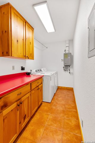 201 Brinkoeter St, Poth, TX 78147