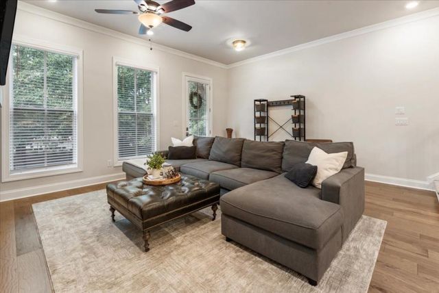 124 Everley Walk, Alpharetta, GA 30009