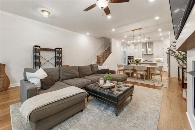 124 Everley Walk, Alpharetta, GA 30009