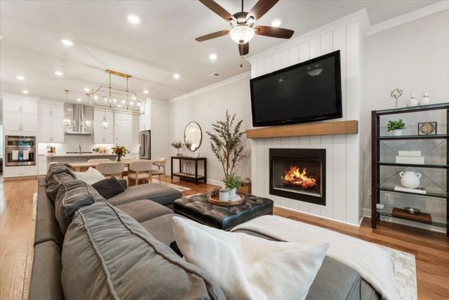 124 Everley Walk, Alpharetta, GA 30009