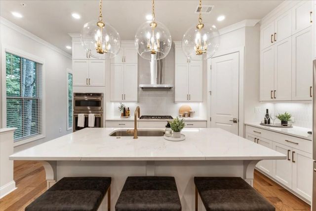 124 Everley Walk, Alpharetta, GA 30009