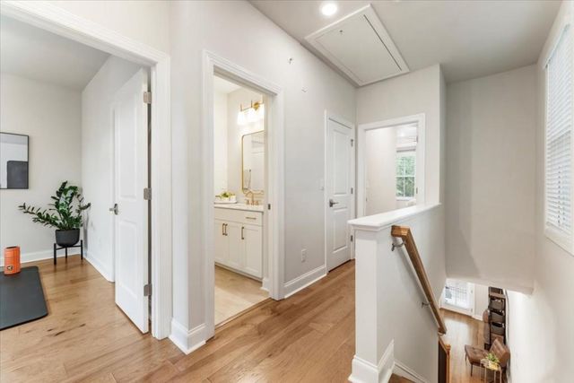 124 Everley Walk, Alpharetta, GA 30009