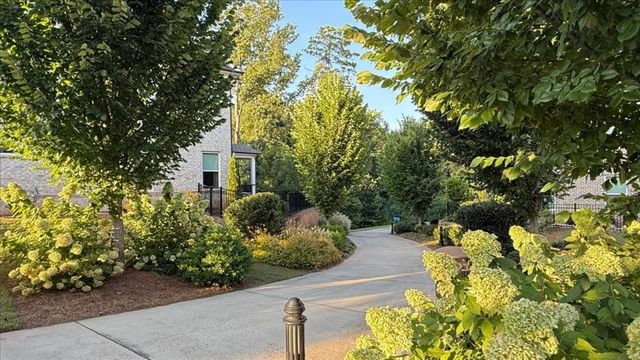 124 Everley Walk, Alpharetta, GA 30009