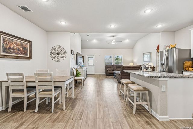 4330 hidden, San Antonio, TX 78223