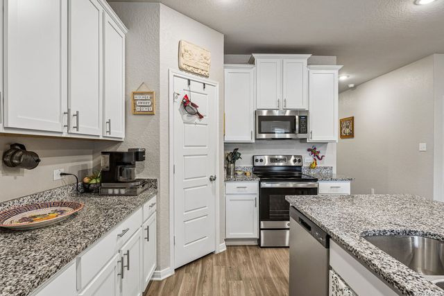 4330 hidden, San Antonio, TX 78223