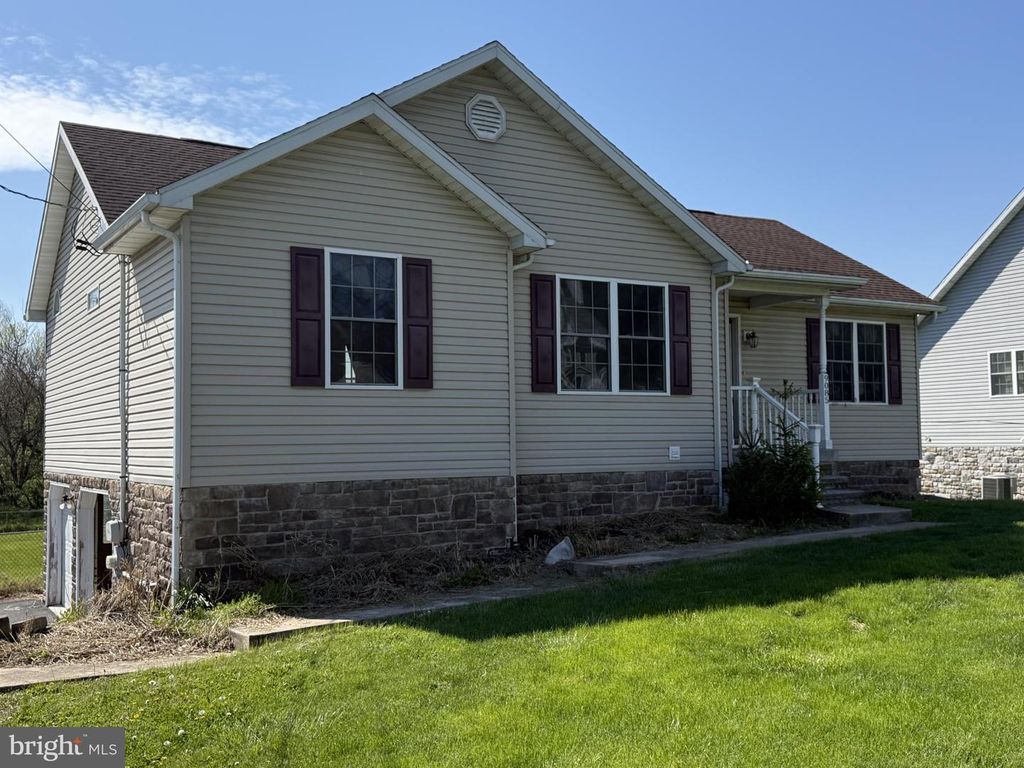 9085 ANTHONY HIGHWAY, Waynesboro, PA 17268