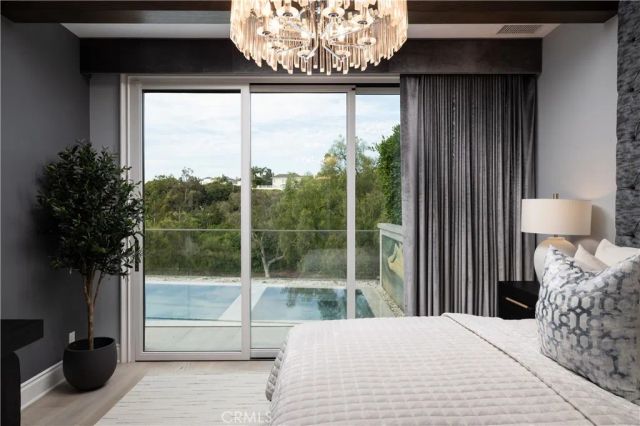 2 Rue Biarritz, Newport Beach, CA 92660