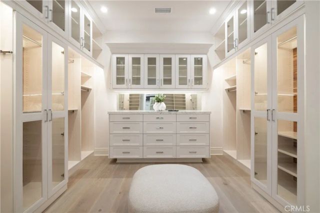 2 Rue Biarritz, Newport Beach, CA 92660