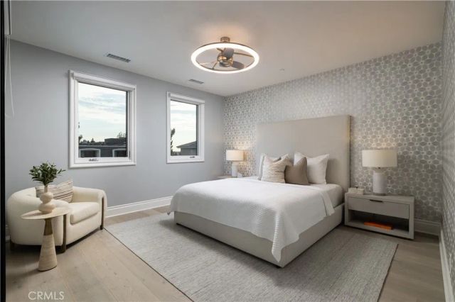 2 Rue Biarritz, Newport Beach, CA 92660