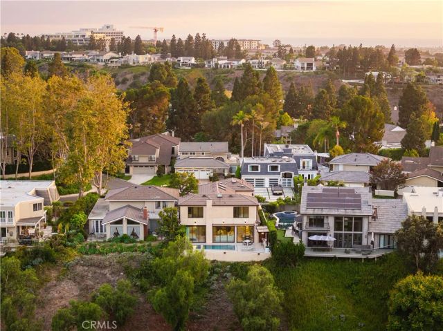 2 Rue Biarritz, Newport Beach, CA 92660