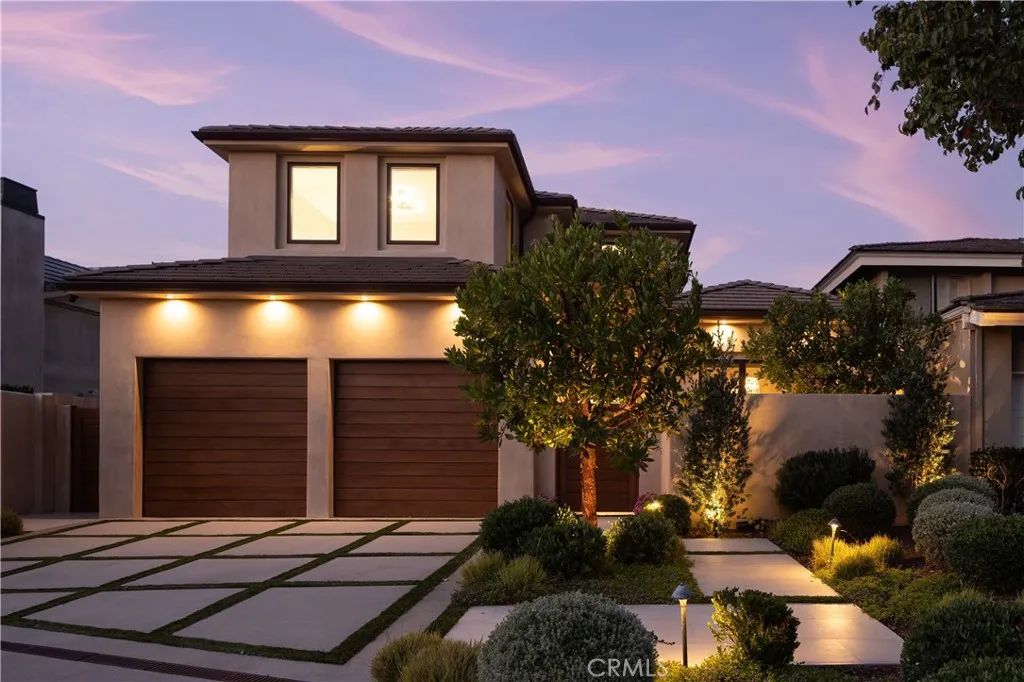 2 Rue Biarritz, Newport Beach, CA 92660