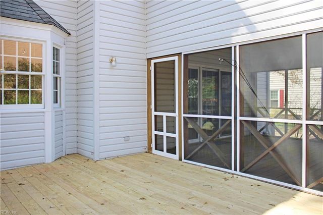 5 Waterford CIR, Hampton, VA 23666