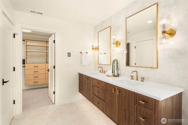 11315 113th Place NE, Kirkland, WA 98033