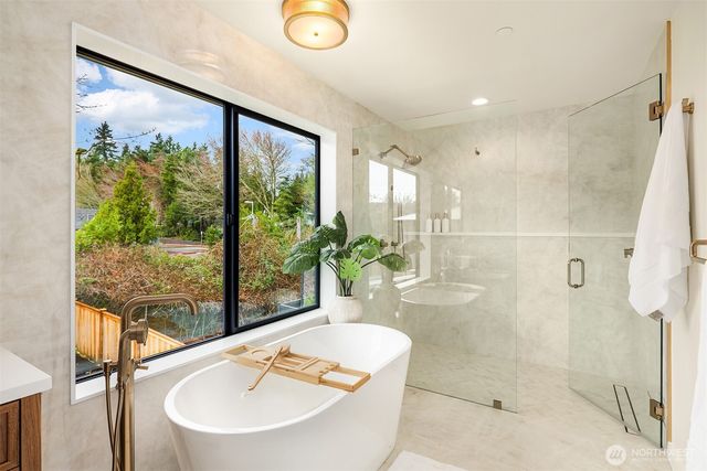 11315 113th Place NE, Kirkland, WA 98033