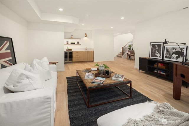 11315 113th Place NE, Kirkland, WA 98033