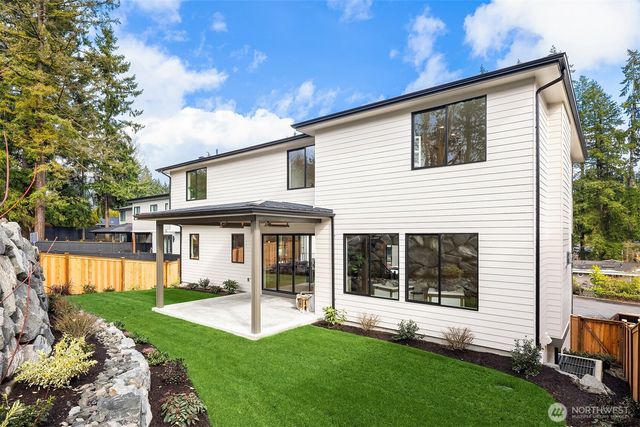 11315 113th Place NE, Kirkland, WA 98033