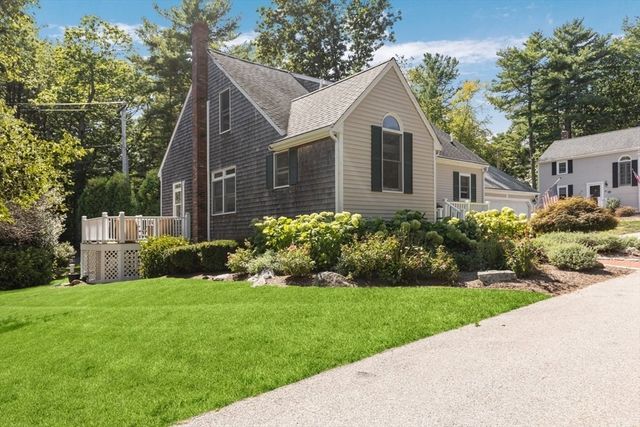 18 Cedarledge Vlg 18, Cohasset, MA 02025