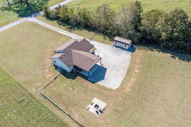 3000 Toll Gate Rd, Petersburg, TN 37144