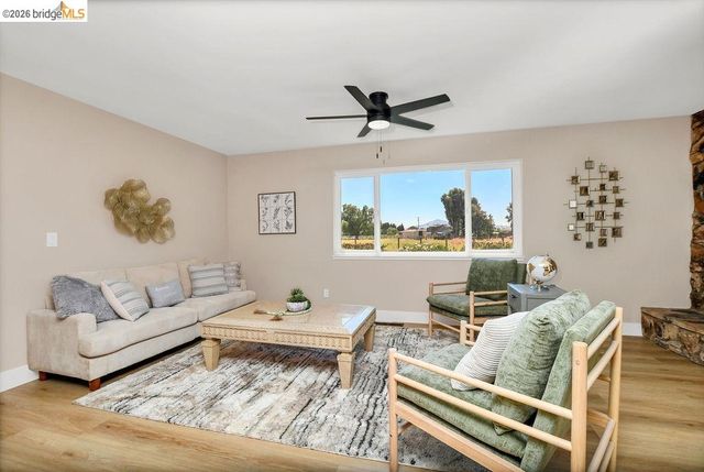 121 Markey Ln, Brentwood, CA 94513