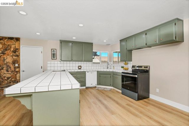 121 Markey Ln, Brentwood, CA 94513